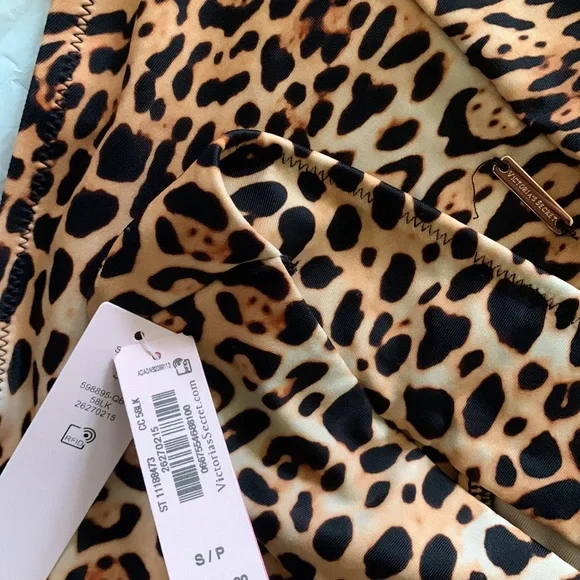 Victoria Secret Leopard Print Bikini Bottoms Size XL and SP - Picture 8 of 10